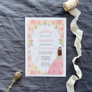 Licht roze acryl Quinceanera uitnodiging, Sweet 15 Celebration uitnodigen, fancy acryl verjaardag uitnodigen {gratis voorbeeld beschikbaar}