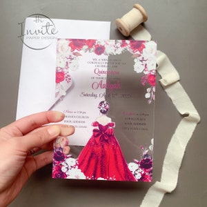 Aangepaste Bourgondische meisjesjurk acryl uitnodiging, Sweet 16 transparante uitnodigingen, gepersonaliseerde Quinceañera uitnodigen {gratis voorbeeld beschikbaar}