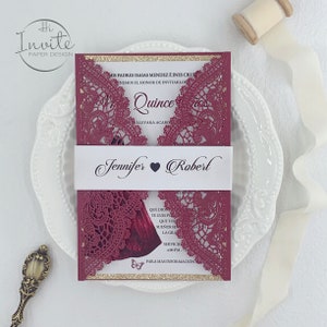 Prachtige Pearl Burgundy & Gold Laser Cut Chantilly Uitnodiging, aangepaste uitnodiging voor Quinceañera en Sweet 16 {Gratis preview beschikbaar}