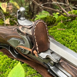 Handmade leather frizzen stall / frizzen cover for flintlock