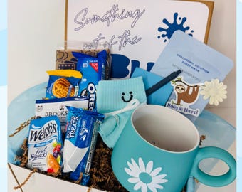 Blue College Care Package: Cozy Socks, Tumbler & Treats