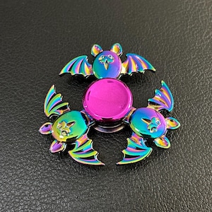 Iridescent Bat Fidget Spinner: Metallic Rainbow Focus Toy