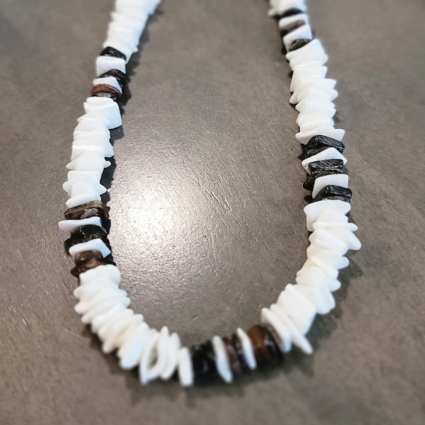 Hawaiian Tropical White & Tri-Black Clamshell Necklace