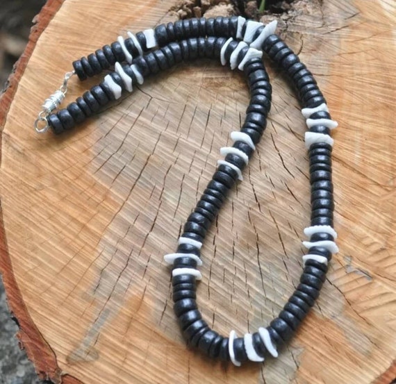 Hawaiian White, Black and Blue Shell Surfer Necklace – Sandbox Souvenirs