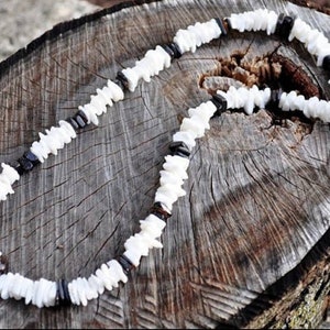 Hawaiian Tropical White & Black Clamshell Men's and Women's Necklace