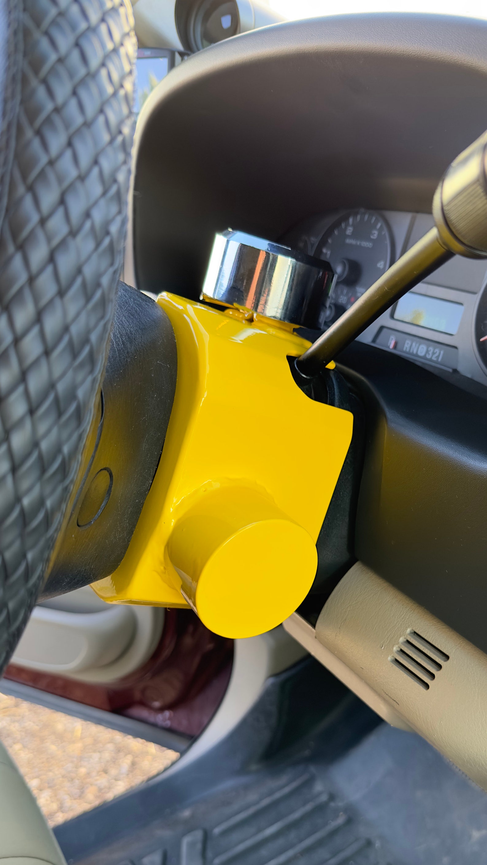 Ford F150 F250 F350 E250 & E350 Superduty, Excursion, Expedition Antitheft Device Steering