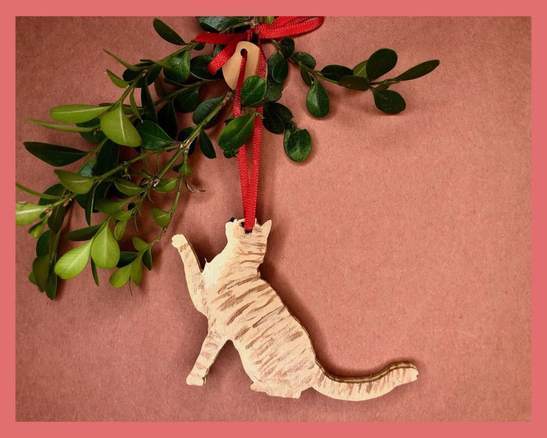 Domestic Shorthaired Cat Ornament/Magnet, Cat Christmas Ornament, Personalized Gift, Pet Portrait, Hand Made Xmas Decor, Cat Lover's Gift image 3