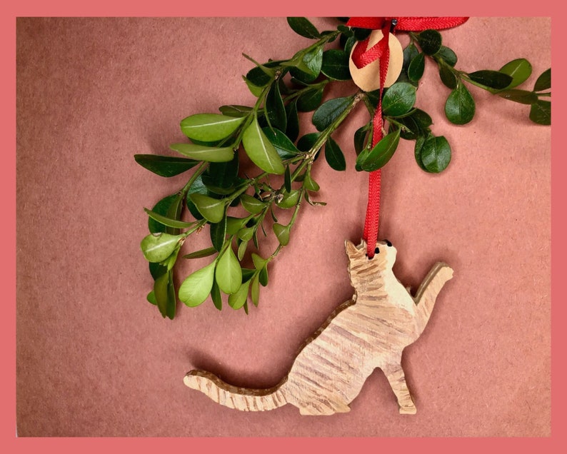 Domestic Shorthaired Cat Ornament/Magnet, Cat Christmas Ornament, Personalized Gift, Pet Portrait, Hand Made Xmas Decor, Cat Lover's Gift image 4