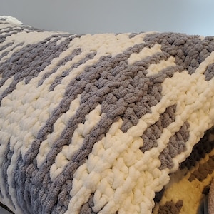 Bernat Vichy Karo Decke gehäkelt