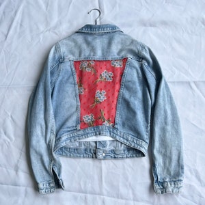 Upcycled Meisjes Denim Jeans jas met Mesh Back Panel Maat 11-12