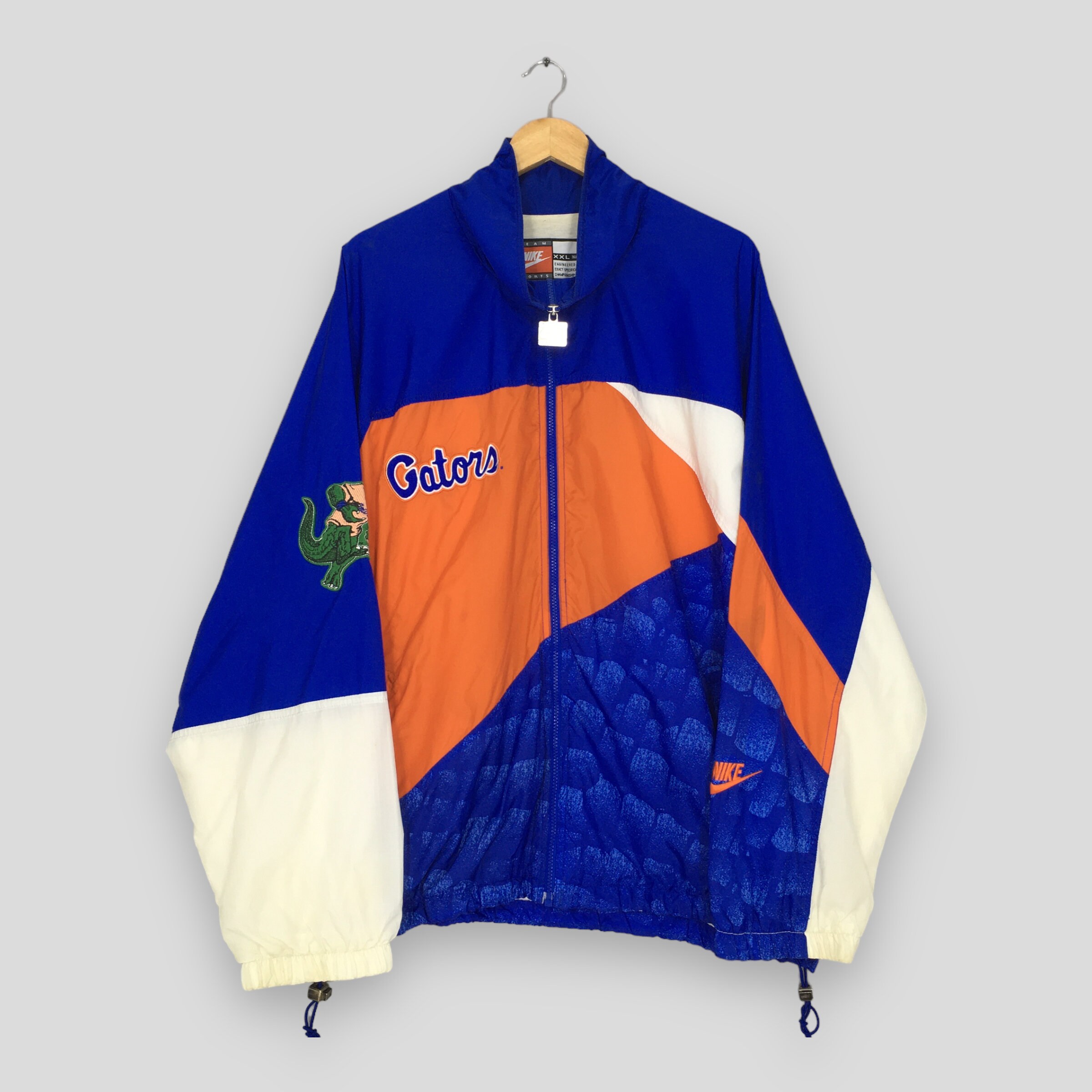 Nike shop college windbreakers