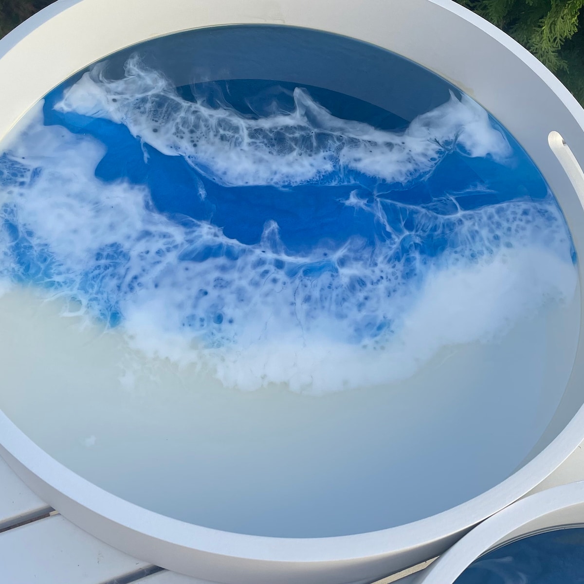 XL White Round Resin Ocean Tray With Handles