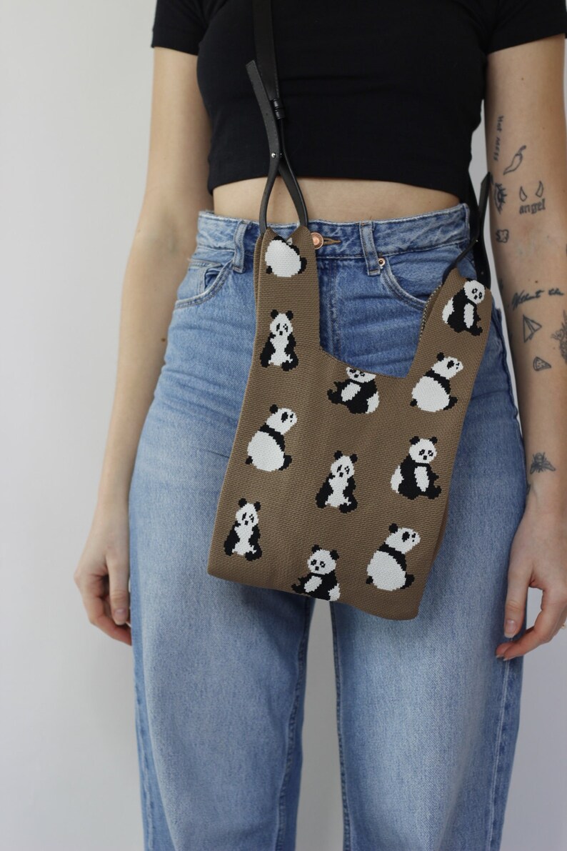 Nachhaltige gestrickte handgemachte Einkaufstasche / wiederverwendbar / Einkaufstasche / Handtasche Schultertasche / bunte wiederverwendbare Panda-Blumen-Kitty-Einkaufstasche Bild 4