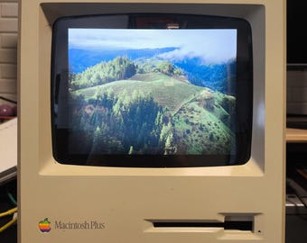Macintosh 128kフロントPlusリア　9.7インチ液晶モニター付 Macintosh 128kフロントPlusリア 9.7インチ液晶モニター付 Macintosh