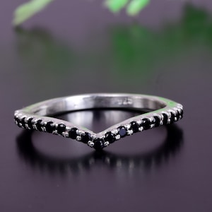 Black Onyx Half Eternity 10k /14k Solid White Gold Wedding Band Crown Curved Style Vintage Band Black Gemstone Band Matching Band for Girls