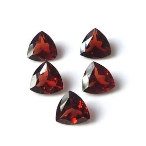 Natural Garnet Mozambique 5mm to 10mm Trillion  Faceted Cut Loose Gemstone Wholesale Gemstone