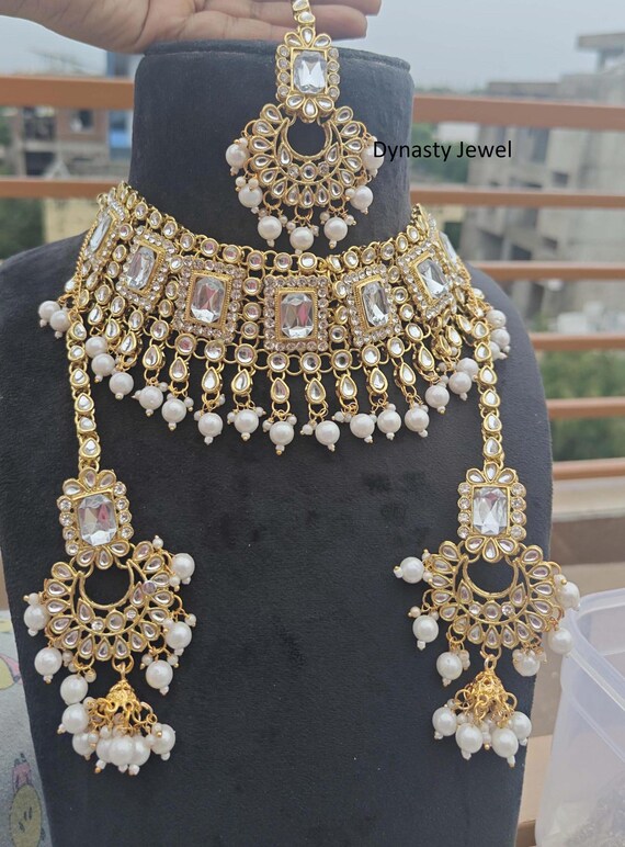 Beautiful heavy necklace discount