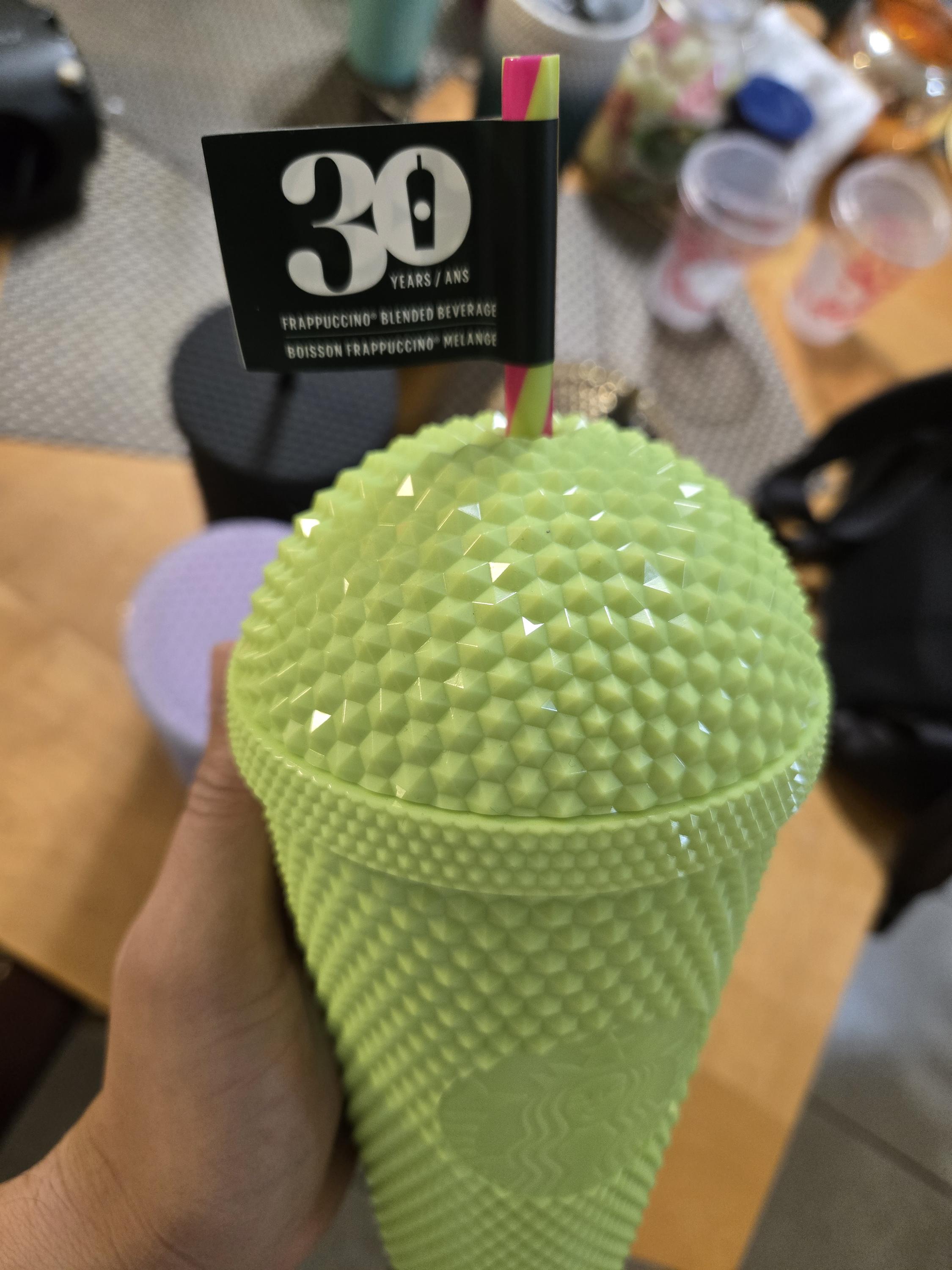 スターバックス 限定版タンブラー 16オンス ドーム アップルグリーン 