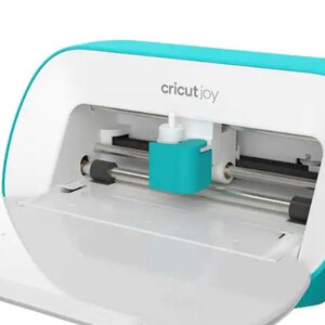 Cricut Joy Cutting and Writing Machine image 2