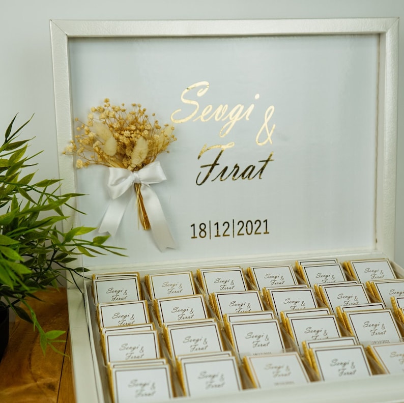 Schokobox Gold foliert mit Strauß für Hochzeiten, Verlobungen, Geburtstage, Taufe oder Partys Bild 2