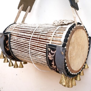 Ilu Dundun/Iya Ilu (tambor africano) con baqueta
