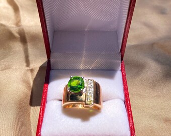 Vintage Peridot Gold Tone Signet Square Ring