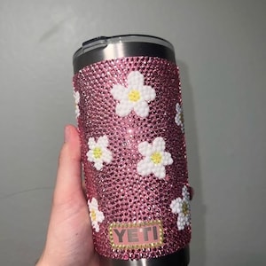 Daisy Tumbler | Daisy | Daisy Yeti | Rhinestone Yeti | Daisies | Spring Cup | Summer | Yeti | Drinkware | Drinks | Coffee | Smoothie | Love