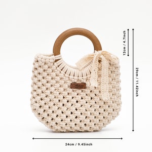 Luxuriöse und trendige Makramee-Handtasche mit Holzgriff