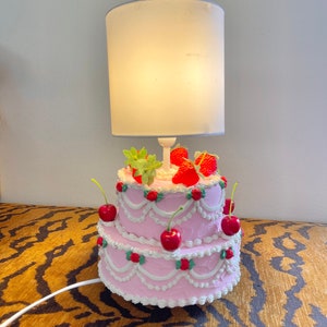 Fake Cake Lamp - Two Tier Pink ~ Roses