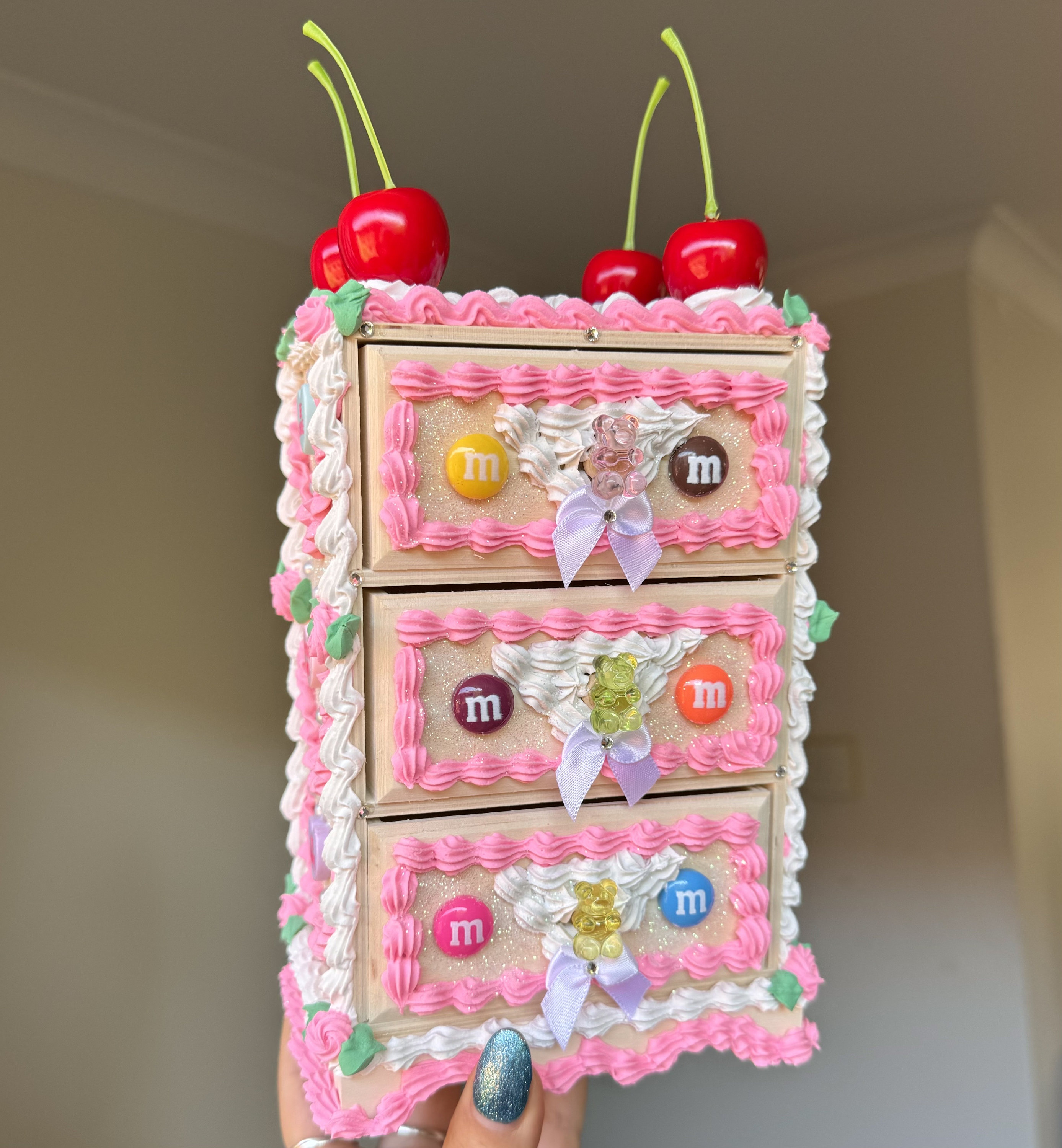 FunCakes Kuchenplatte Quadratisch – 30,5 Cm, Pink, Mehrfach Verwendbar (Bonbon-Rosa)