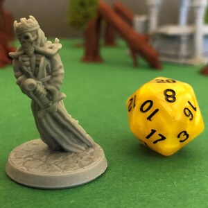 Wraiths och Banshee | 28 mm (D&D) Odöda fiendearméminiatyrer | Bordsrollspel Wraith1 with Sword
