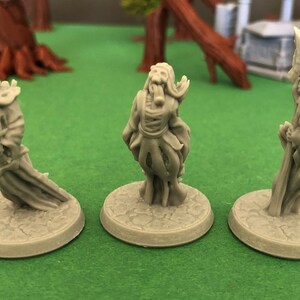 Wraiths och Banshee | 28 mm (D&D) Odöda fiendearméminiatyrer | Bordsrollspel Mixed Set (3pcs)