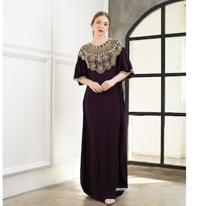 Dark Purple Moroccan Kaftan Abaya Dress with Gold Beading – Plus Size Modest Gown for Wedding Guests, Valentine’s Day, or Special Occasions