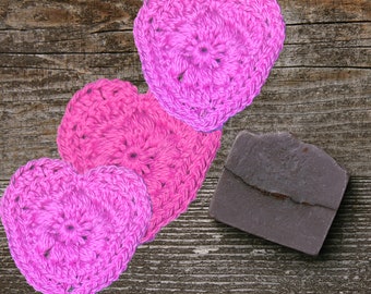 Heart shaped face scrubbie a pattern, valentine crochet heart