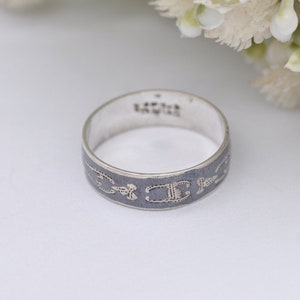 Vintage Sterling Silver Siam Band Ring Mekala Goddess of Lightning - UK Size - P 1/2 / US Size - 8