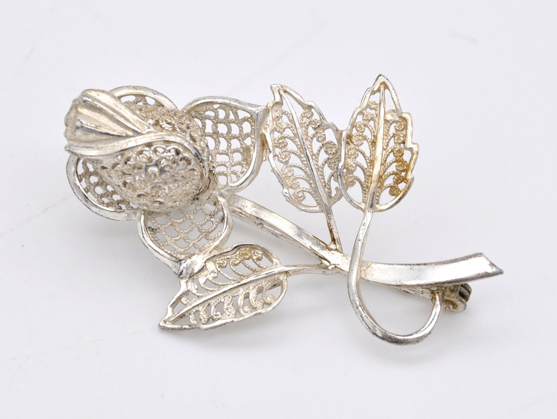 Broche Vintage Argent Filigrane - Motif Fleur De Lys Et Feuilles