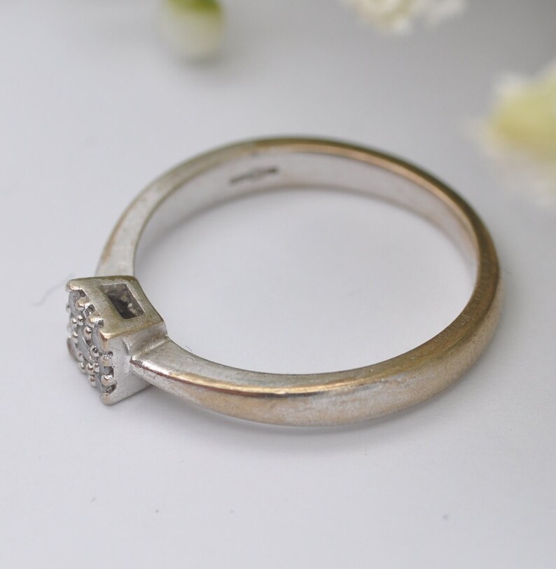 Vintage 9ct White Gold Diamond Engagement Ring 0.15 Carats UK Size O US Size 7 image 5
