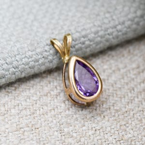 Vintage 9ct Gold Amethyst Pendant - Teardrop Shape Pretty Gold Charm Gift for Her | Mid-Century Dramatic | Large Purple Stone