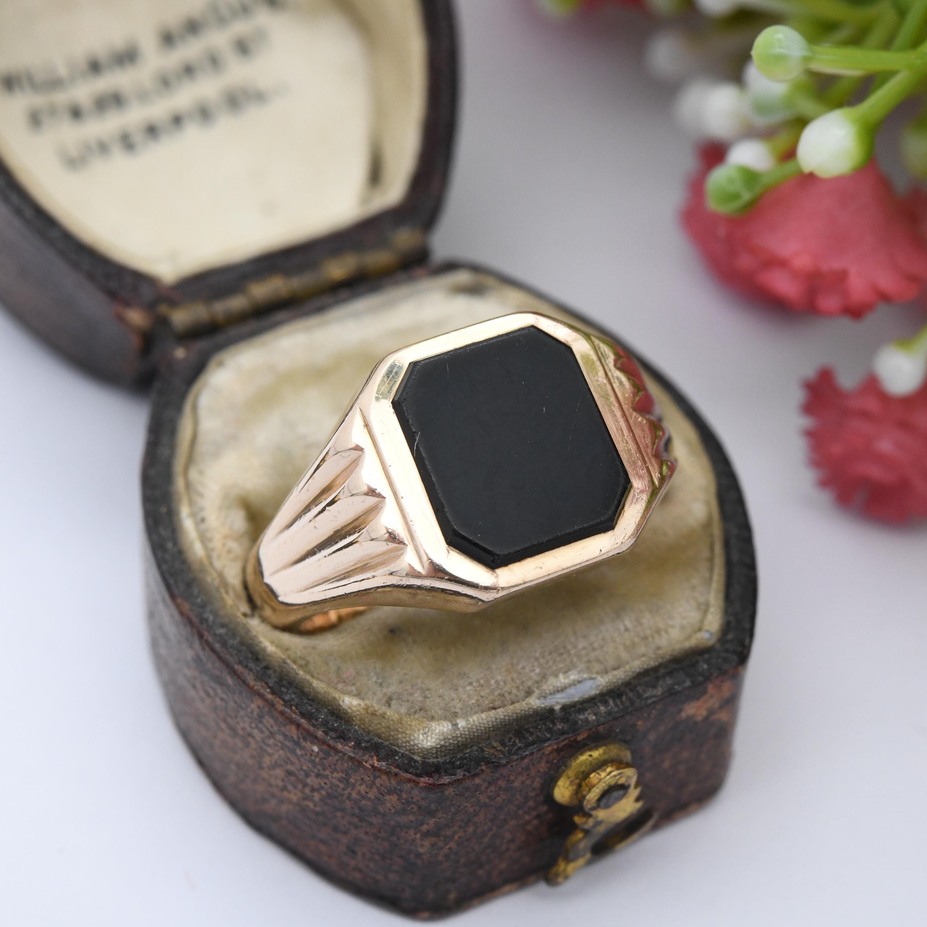 Vintage 9ct Gold Onyx Signet Ring 1967 by W Wilkinson - Unisex