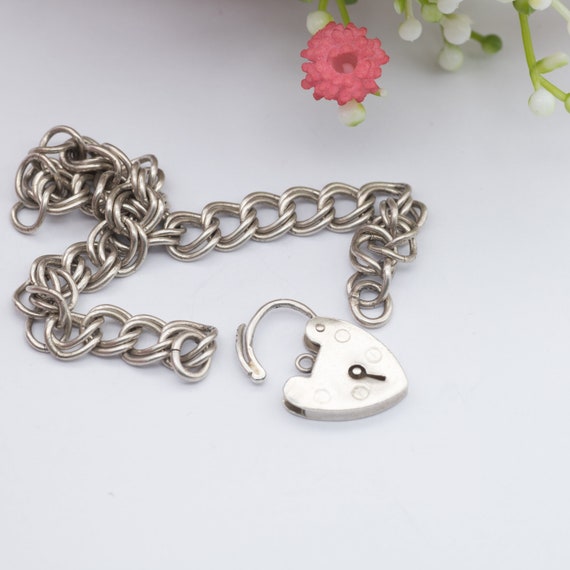 Vintage Sterling Silver Heart Padlock Clasp Chain… - image 4