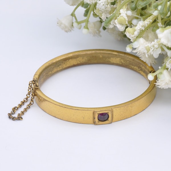 Antique Rolled Gold Bangle Bracelet Set with Purple Paste Stone