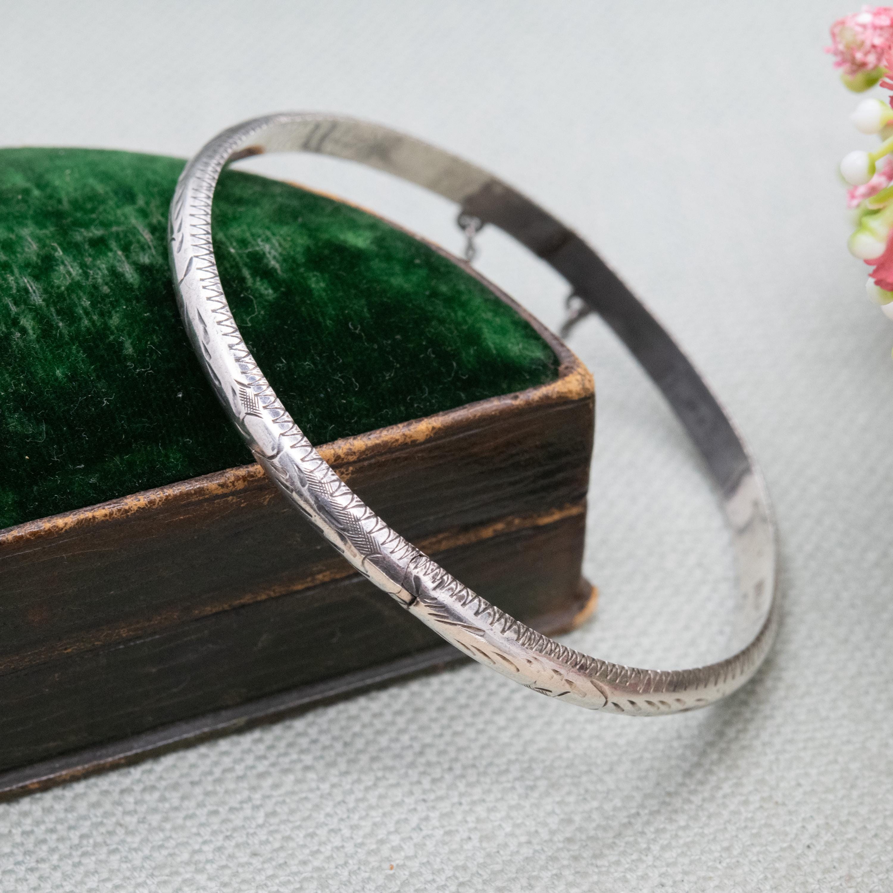 Vintage Sterling Silver Etched Floral Bangle Bracelet - Victorian