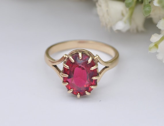 Vintage 9ct Gold Ruby Paste Cocktail Ring - Mid-C… - image 4