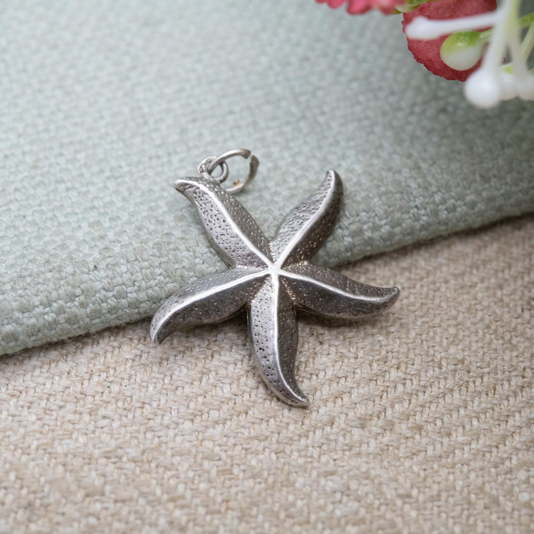Gold Glitter Star Fish Charm