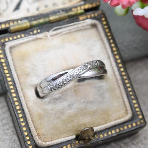 Vintage 9ct White Gold Diamond Crossover Ring - Half Eternity Engagement Wedding Band Stacking Ring | UK Size - K | US Size - 5 1/4