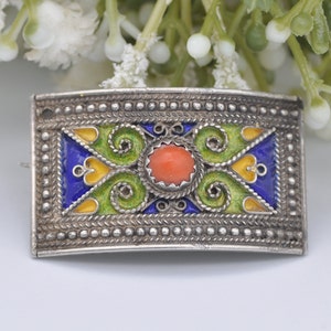 Antike Champleve Silber und Korallen Emaille Brosche - Jugendstil / Französischer Schmuck / Floral / Oranger Stein / Grün / Verziert / Detailreich