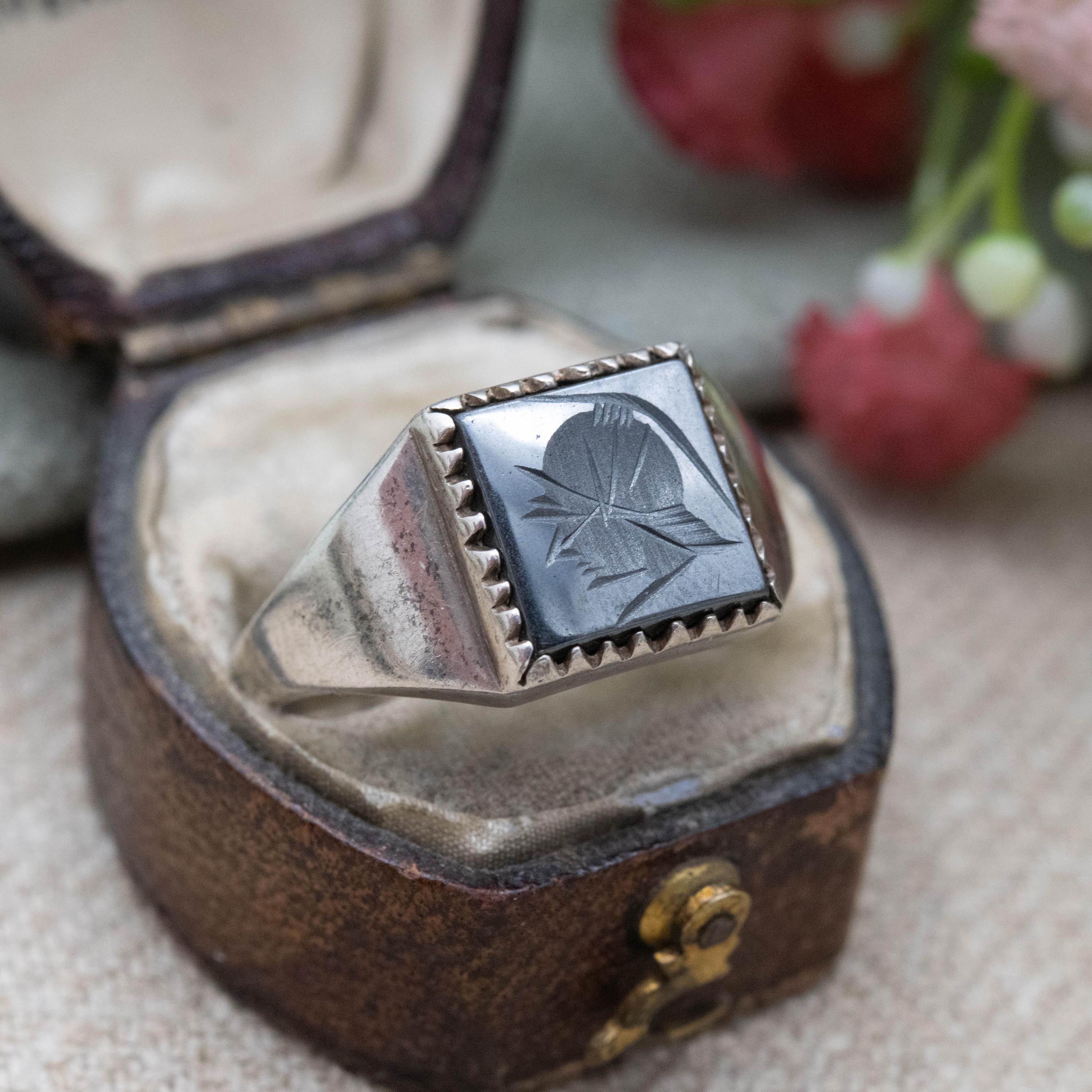 vintage】Intaglio ring 21号 ヘマタイト ローマン騎士