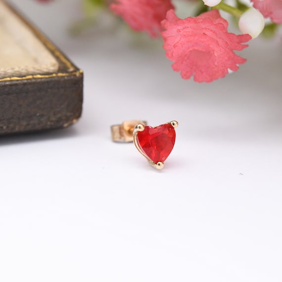 Vintage 9ct Gold Heart Single Stud Earring with R… - image 1