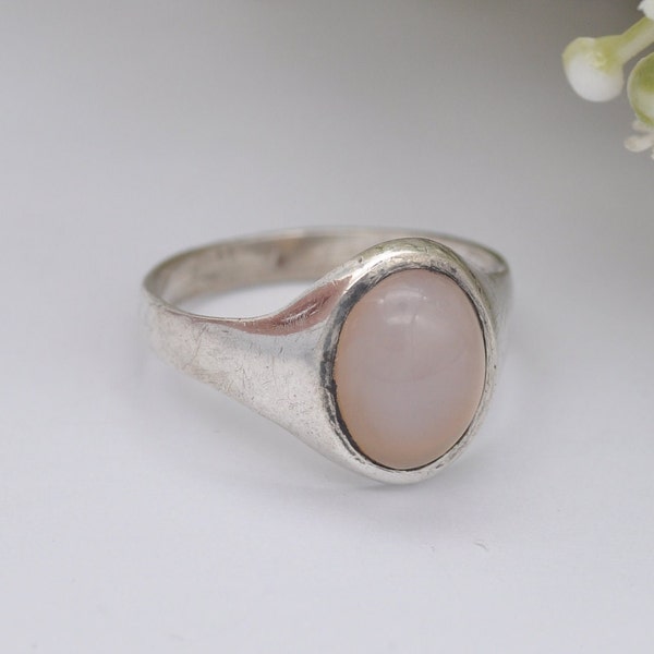 Silver Pink Moonstone Ring - 925 Sterling Silver / 1960s Vintage Statement Signet / Chunky Ring / Oval Stone / UK Size - M / US Size - 6 1/4