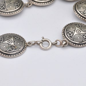 Broche Bretonne Vintage Kelt Breiz Bepred - 4 Cœurs En Métal Argenté, Bijou Traditionnel De Bretagne